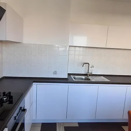 Villa House Anja *